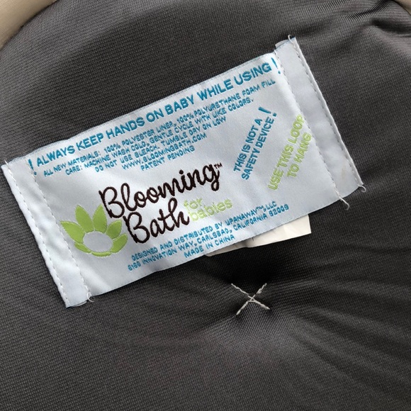 *SOLD*Blooming Bath (in like new condition) - Picture 3 of 4